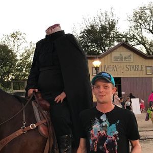 Meet your Posher, Aaron